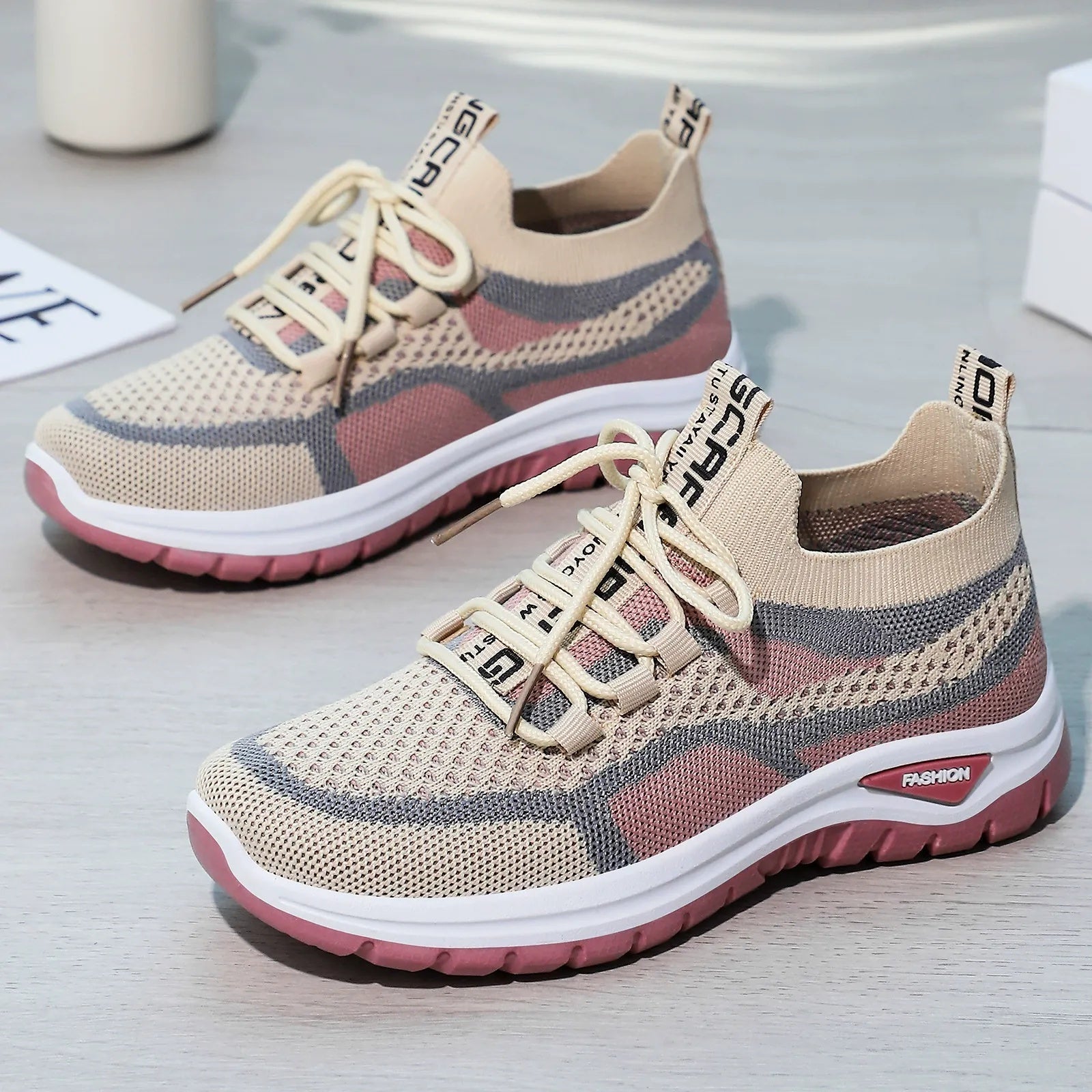 👟 Lightweight Comfort | Women's Breathable Lace-Up Walking Shoes