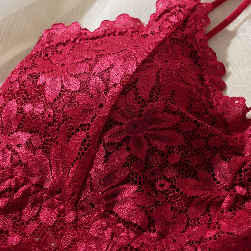 Two-Piece Lace Underwear for Travel - Chic Set