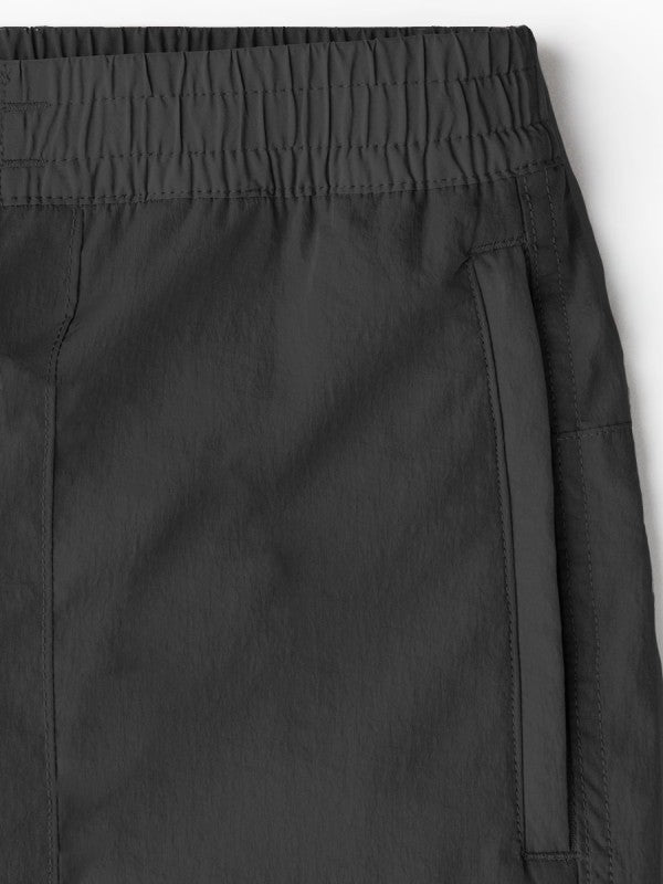 Men's Nylon Cargo Pants for Travel and Adventure