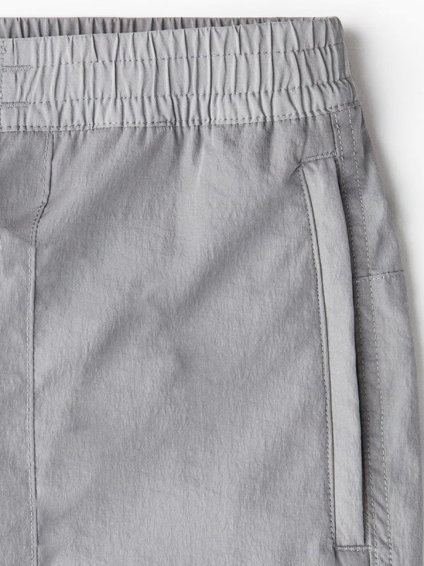 Men's Nylon Cargo Pants for Travel and Adventure