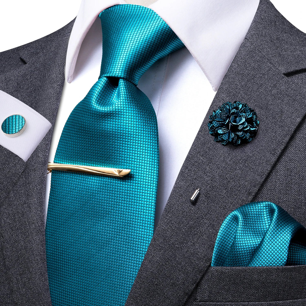 Luxury Tie Silk with Elegant Paisley Design for Men