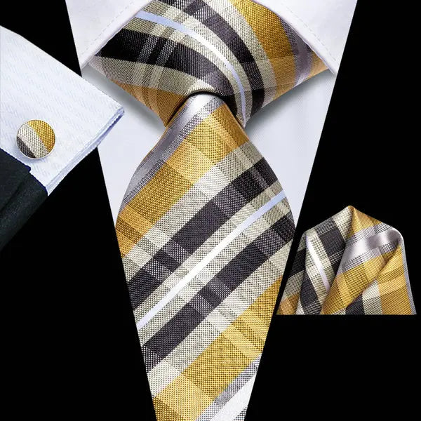 How to Fold a Pocket Square for Men’s Travel Style