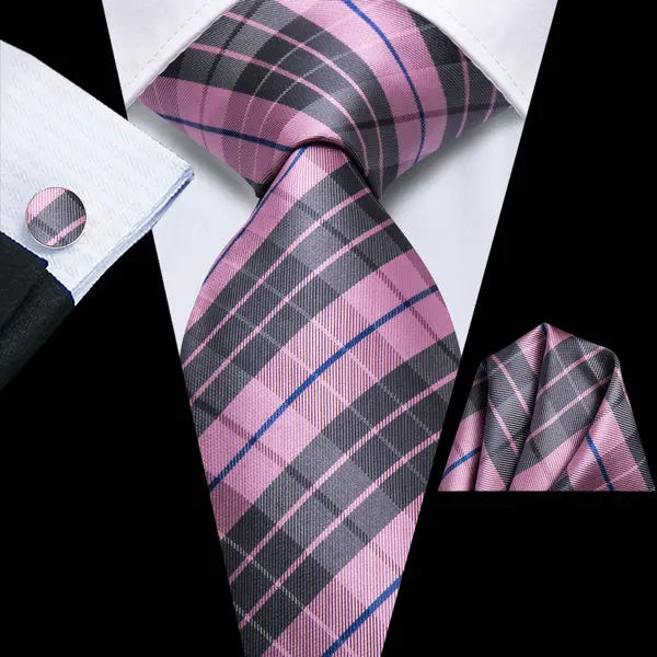 How to Fold a Pocket Square for Men’s Travel Style